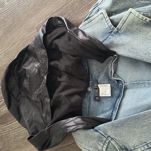 NWOT Venus Jean blazer with removable faux leather hood - Picture 5 of 9